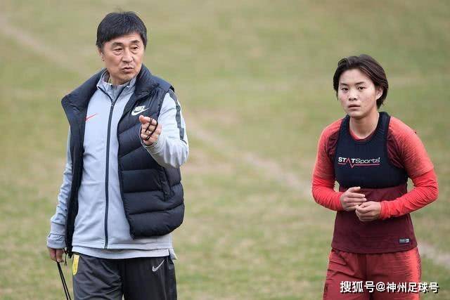 曼联高层把拉什福德的未来完全交给阿莫林来决定