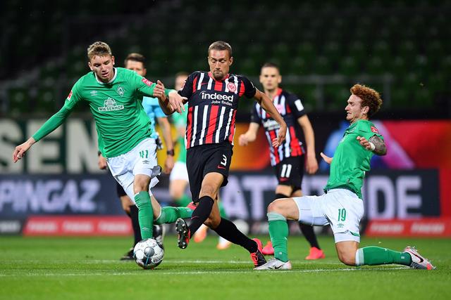 西甲-拉菲尼亚破门 巴萨1-2拉斯帕尔马斯